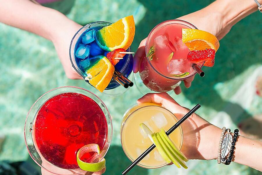 RCI Pool Bar.jpeg